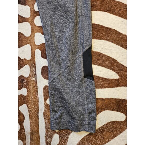 Lululemon Heather Gray Pace Rival Crop Full-On Luxtreme Size 6 - Picture 4 of 5